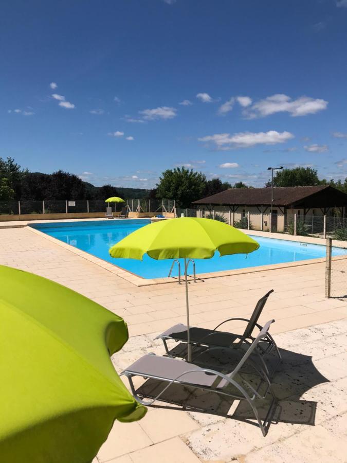 Camping Le Mondou Saint-Julien-de-Lampon Exterior foto