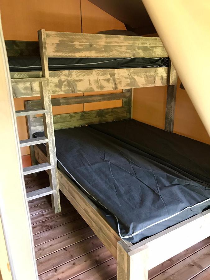 Camping Le Mondou Saint-Julien-de-Lampon Exterior foto